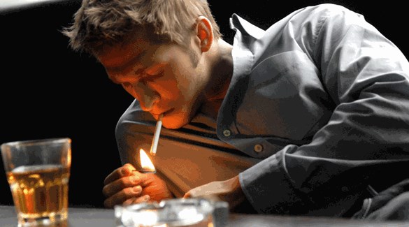 Hvorfor røyking gir reisningsproblemer